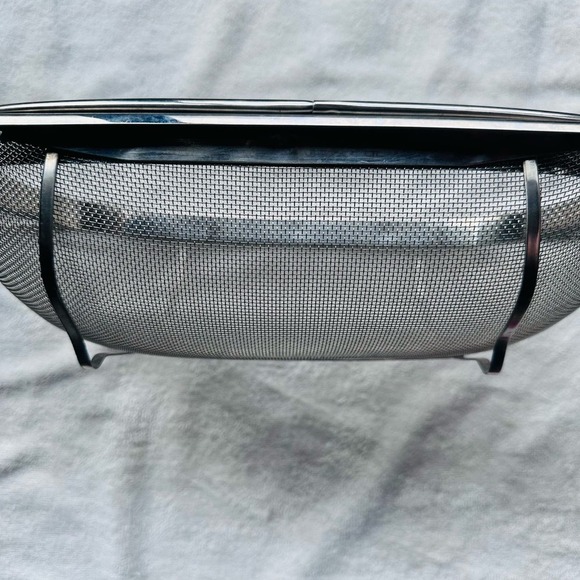 New Unused Stainless Steel Over the Sink Colander Strainer Basket - Picture 3 of 7